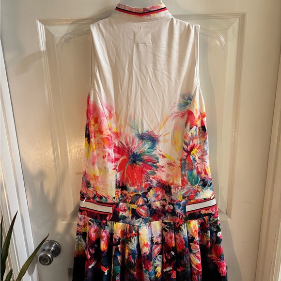 Lucky in Love Multicolor Sleeveless Sports Dress with Pockets, size S - Picture 3 of 6